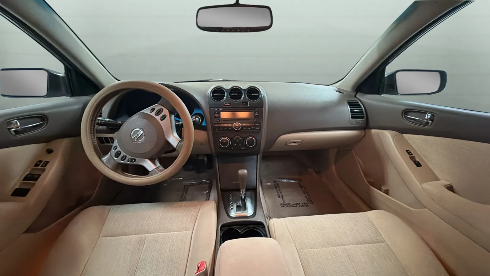 Nissan Altima photo 9