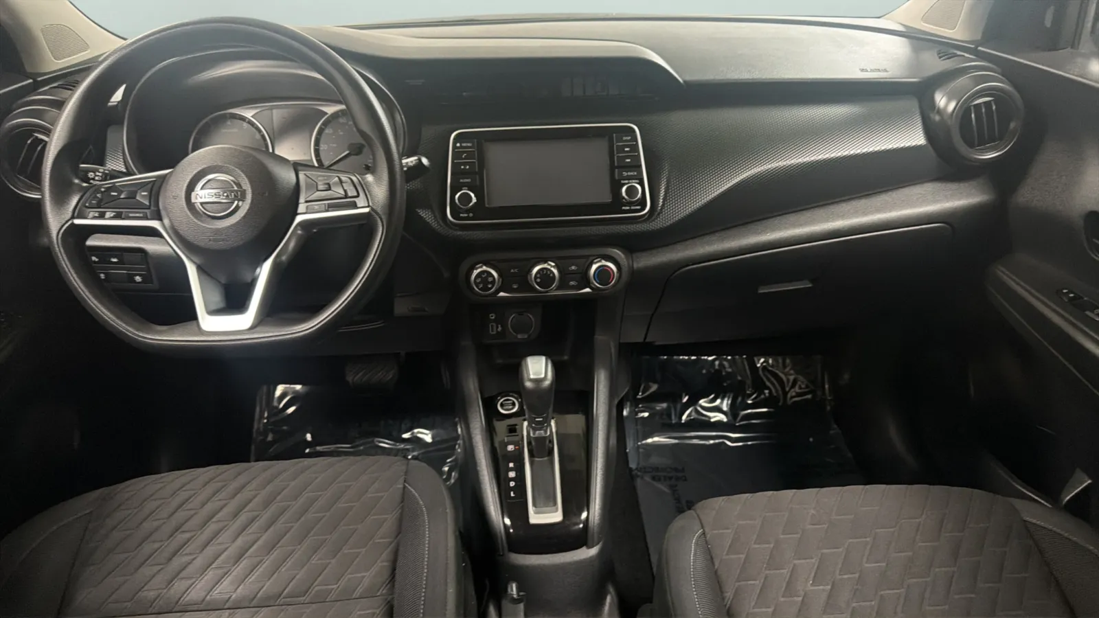 Nissan Kicks photo 16