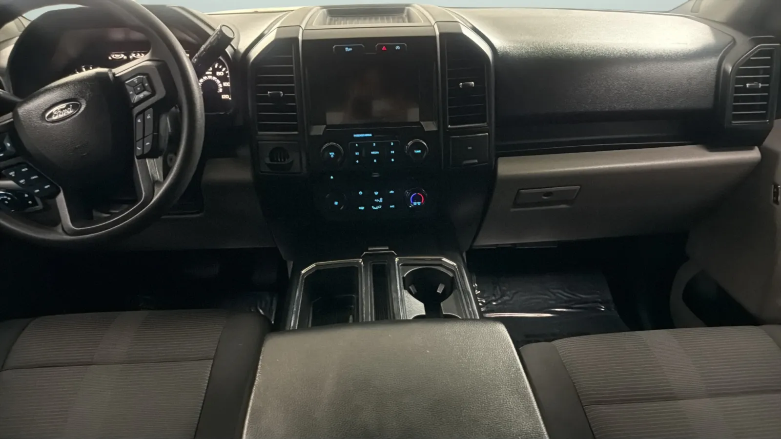 Ford F-150 photo 14