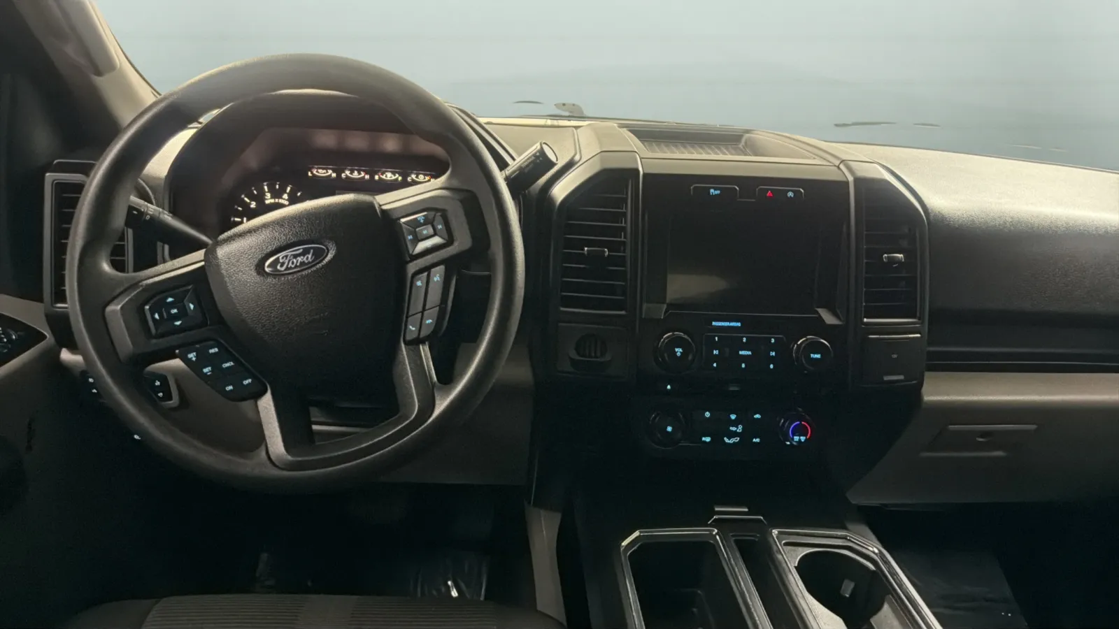 Ford F-150 photo 10