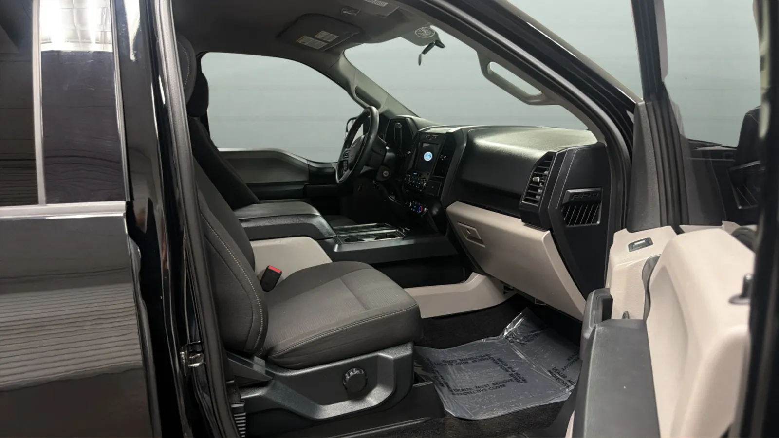 Ford F-150 photo 19