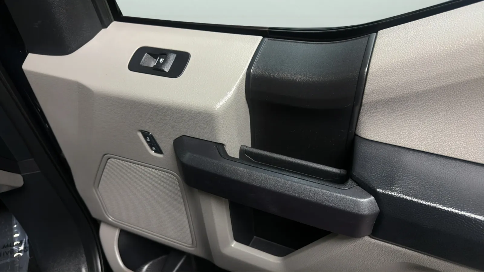 Ford F-150 photo 16