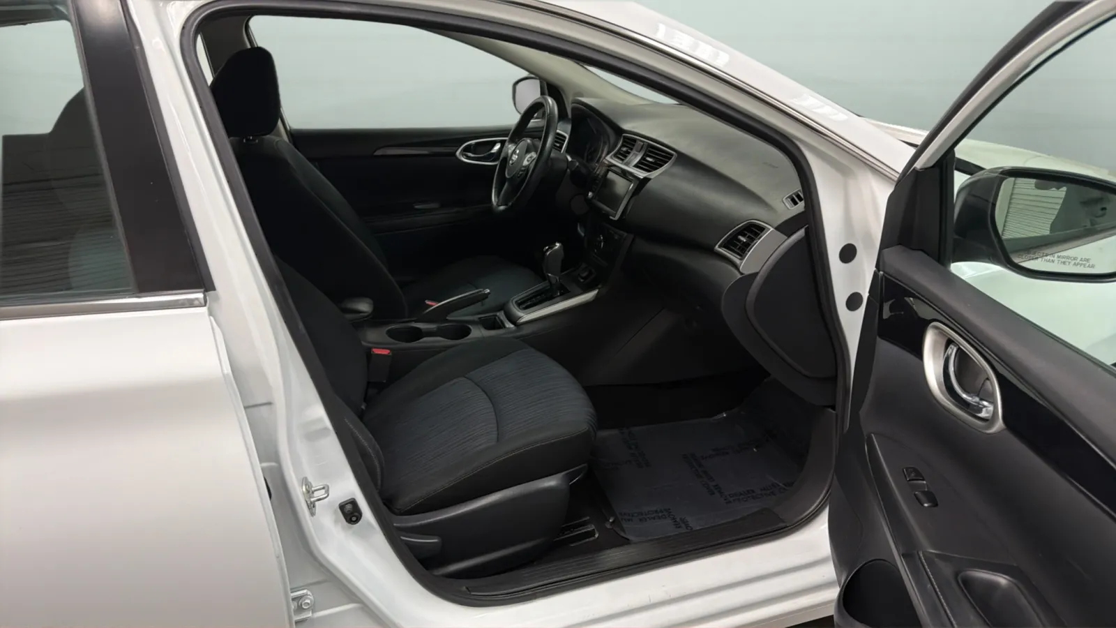Nissan Sentra photo 22