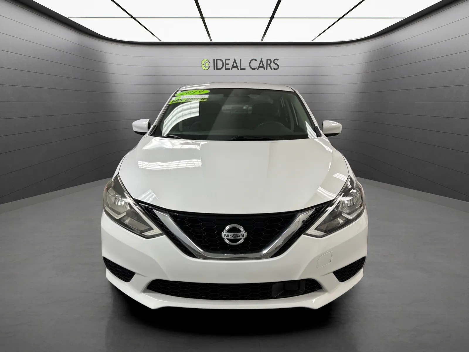 Nissan Sentra photo 2