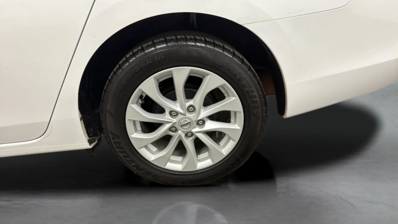 Nissan Sentra photo 27
