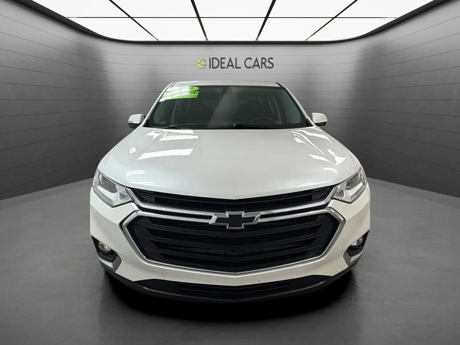 Chevrolet Traverse photo 2