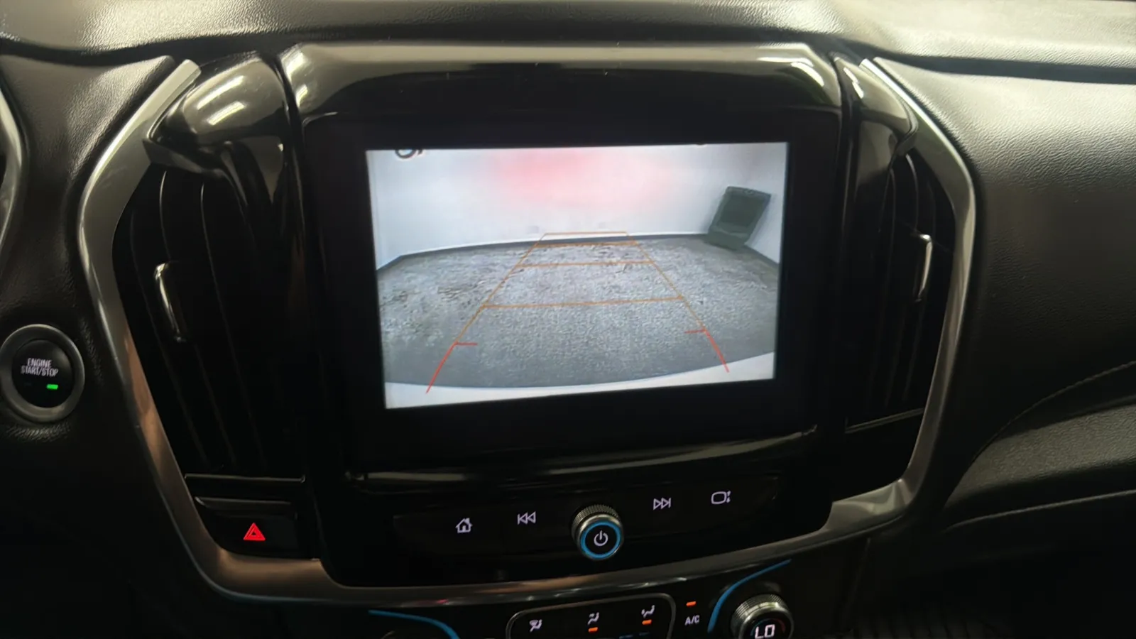 Chevrolet Traverse photo 14