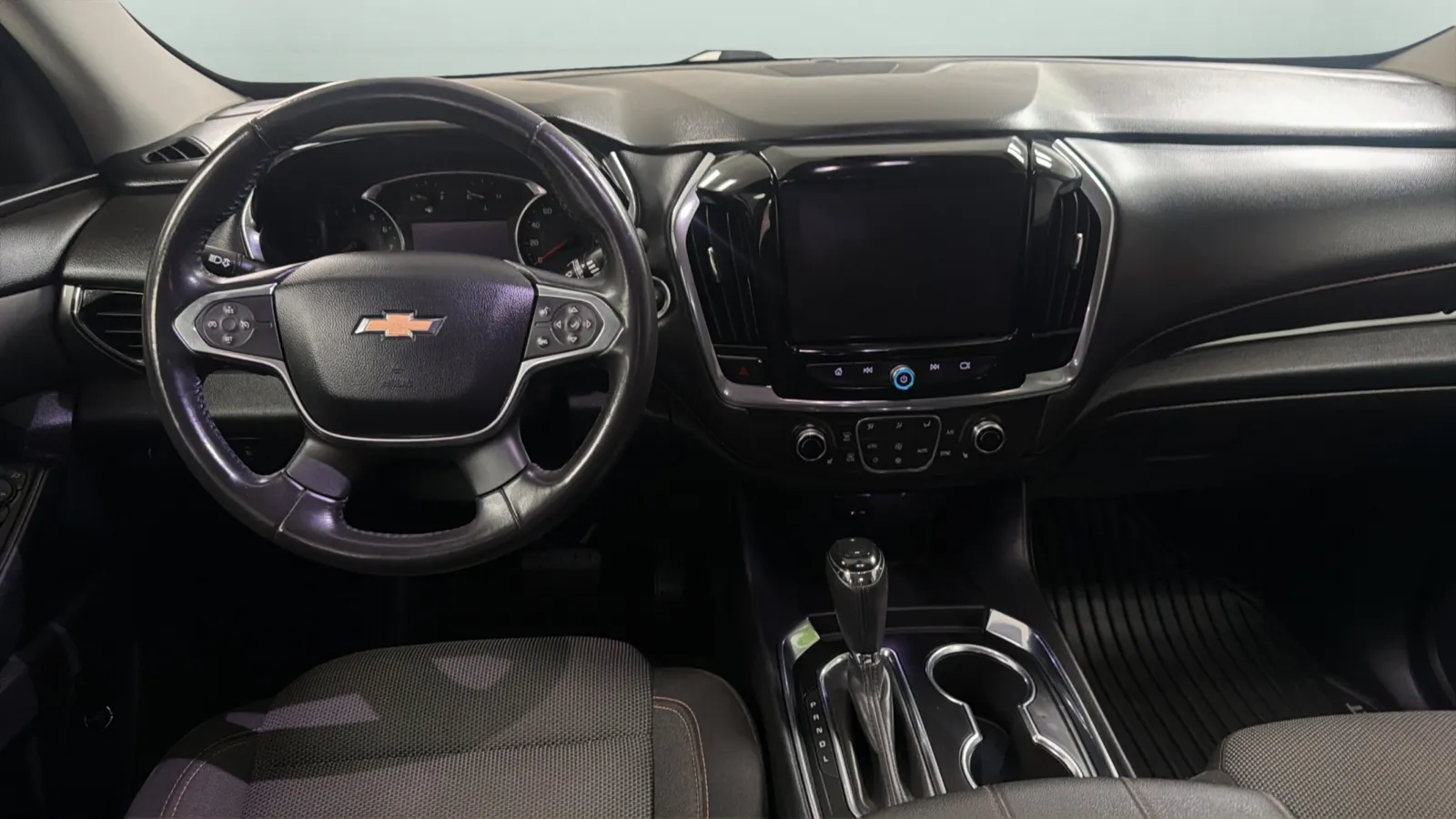 Chevrolet Traverse photo 10