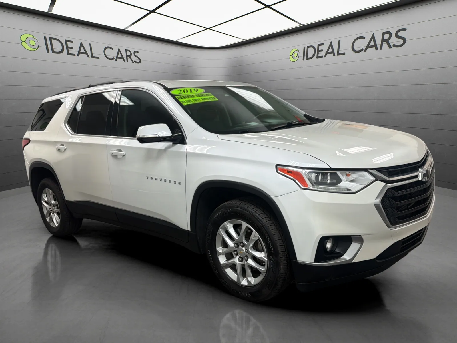 Chevrolet Traverse photo 3