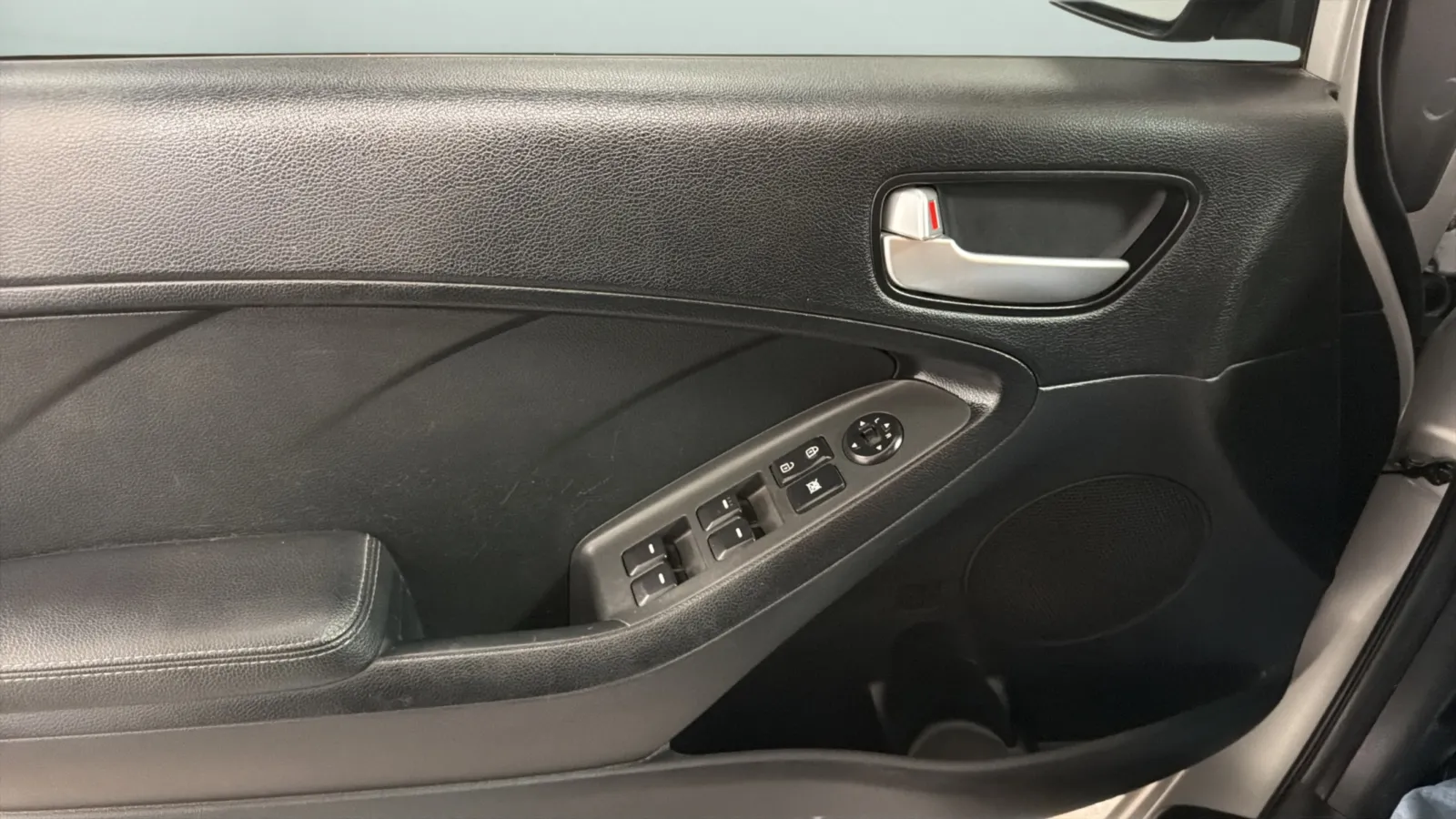 Kia Forte photo 16