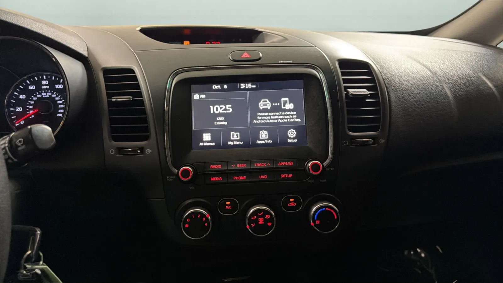 Kia Forte photo 13