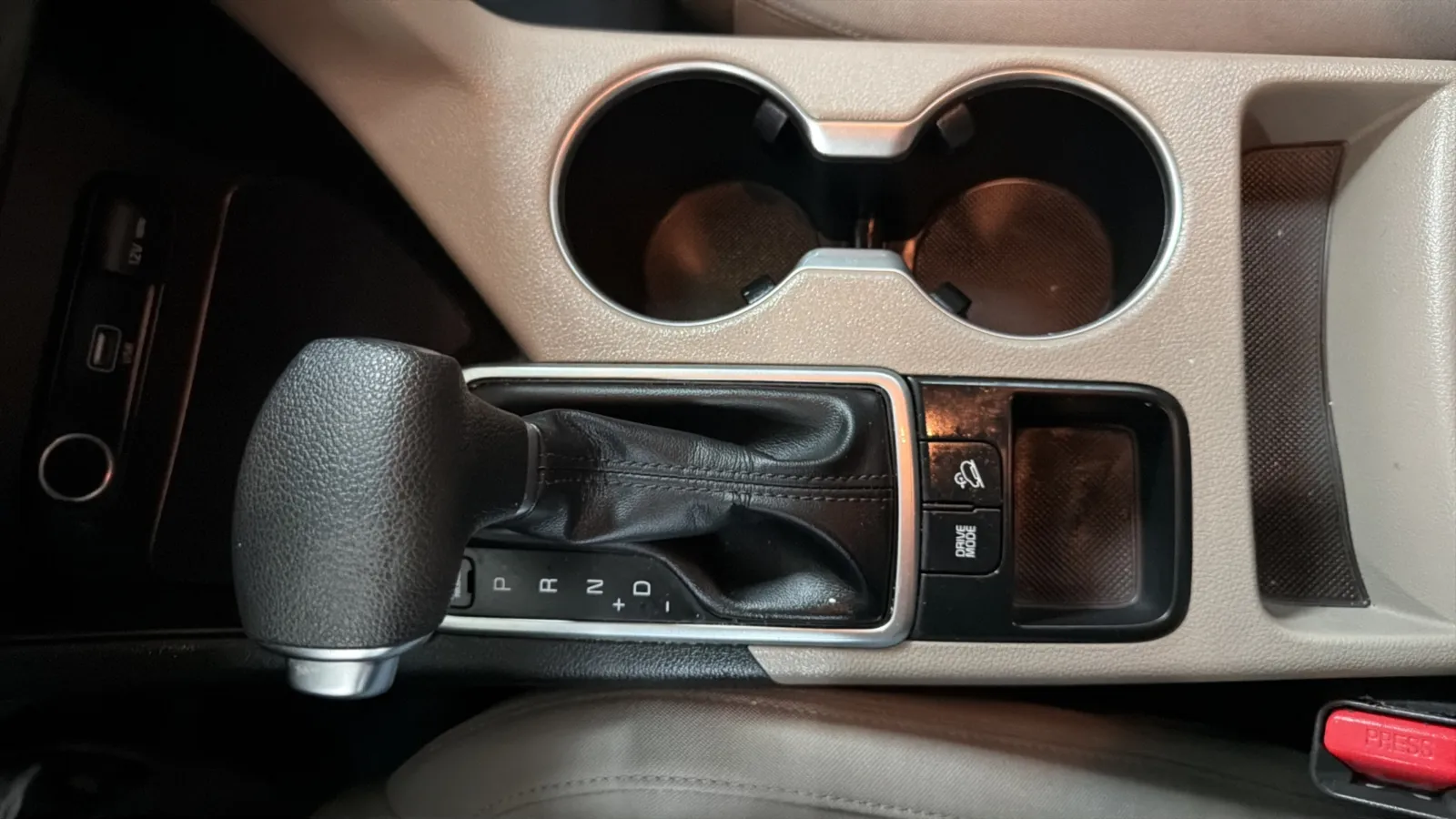 Kia Sportage photo 12
