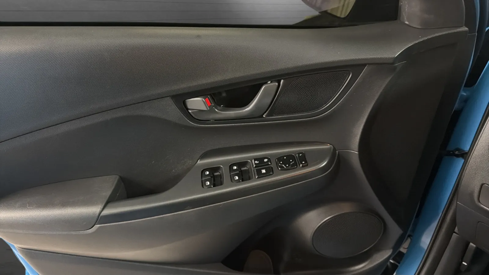 Hyundai Kona photo 17