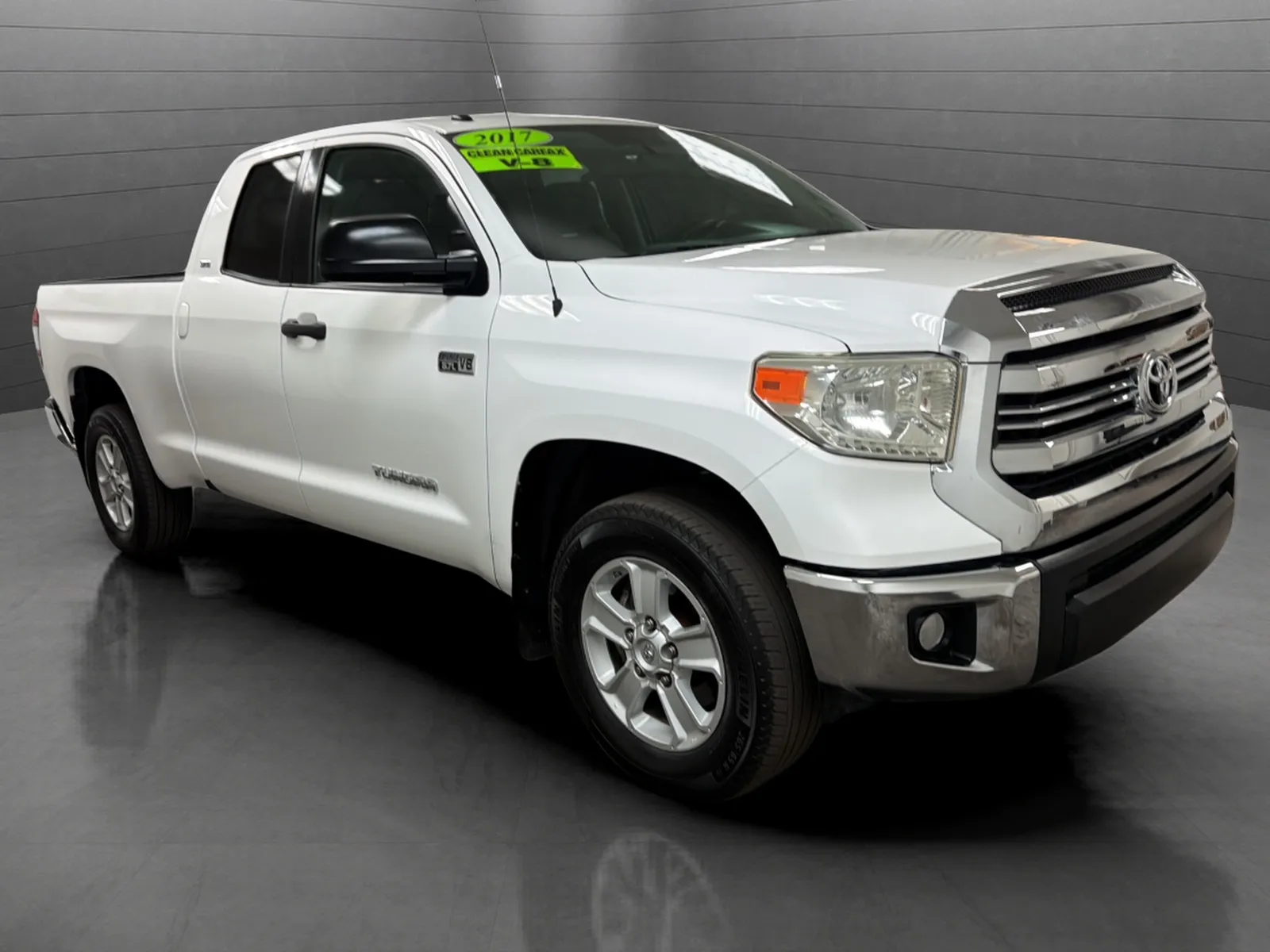 Toyota Tundra photo 3