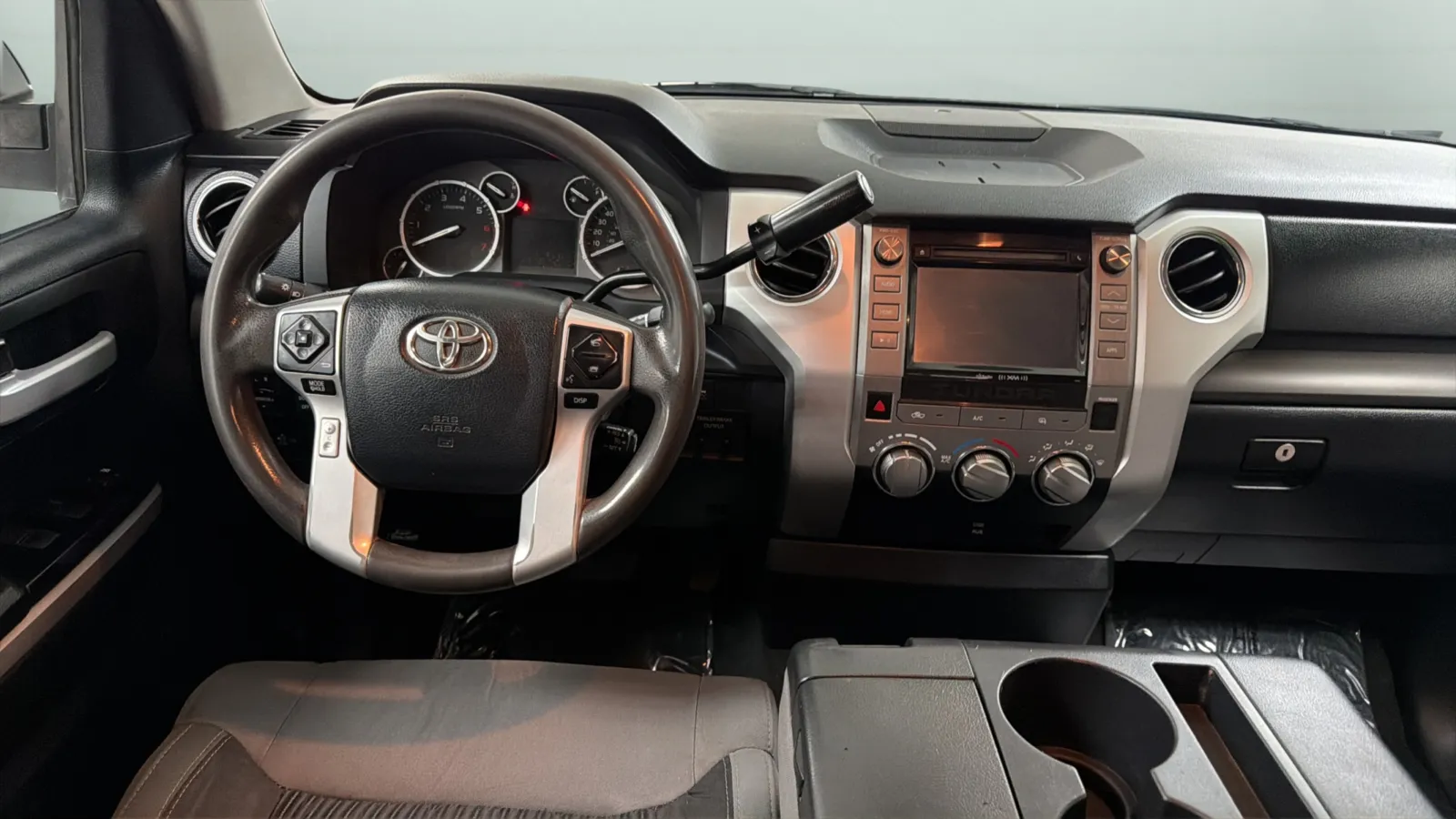 Toyota Tundra photo 10