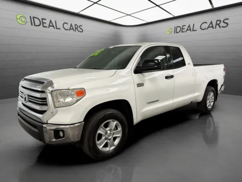 White 2017 Toyota Tundra SR5 for sale in Mesa, AZ