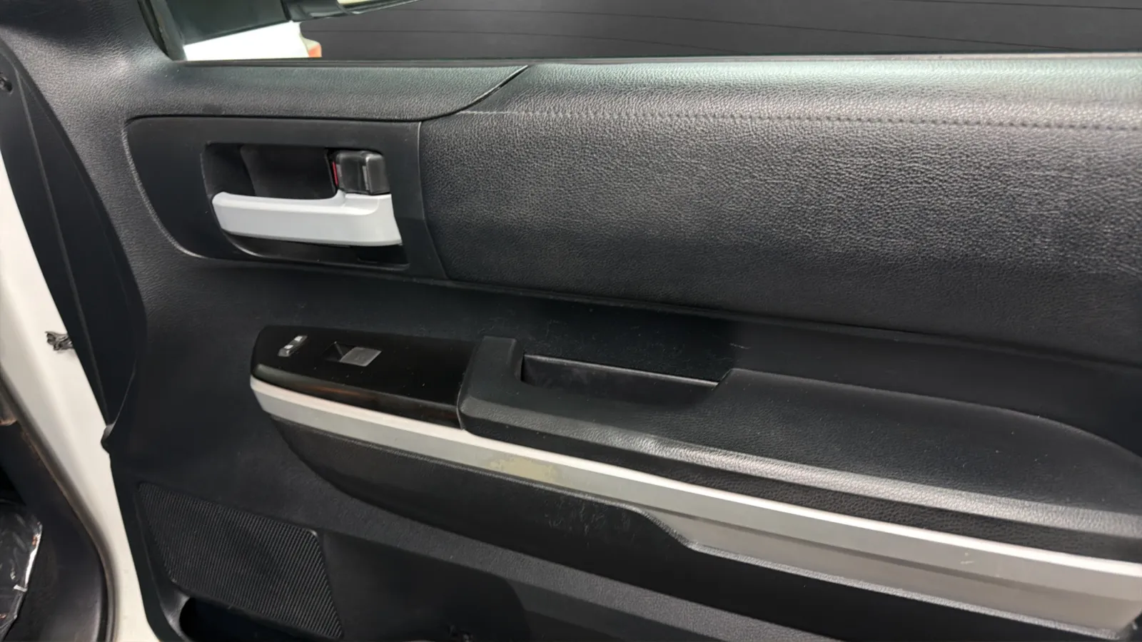 Toyota Tundra photo 17