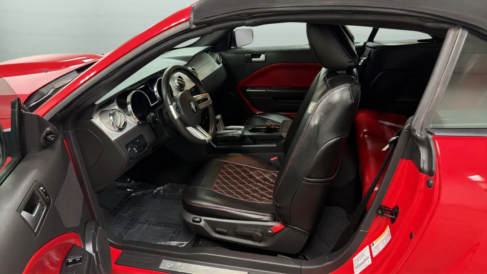 Ford Mustang photo 19