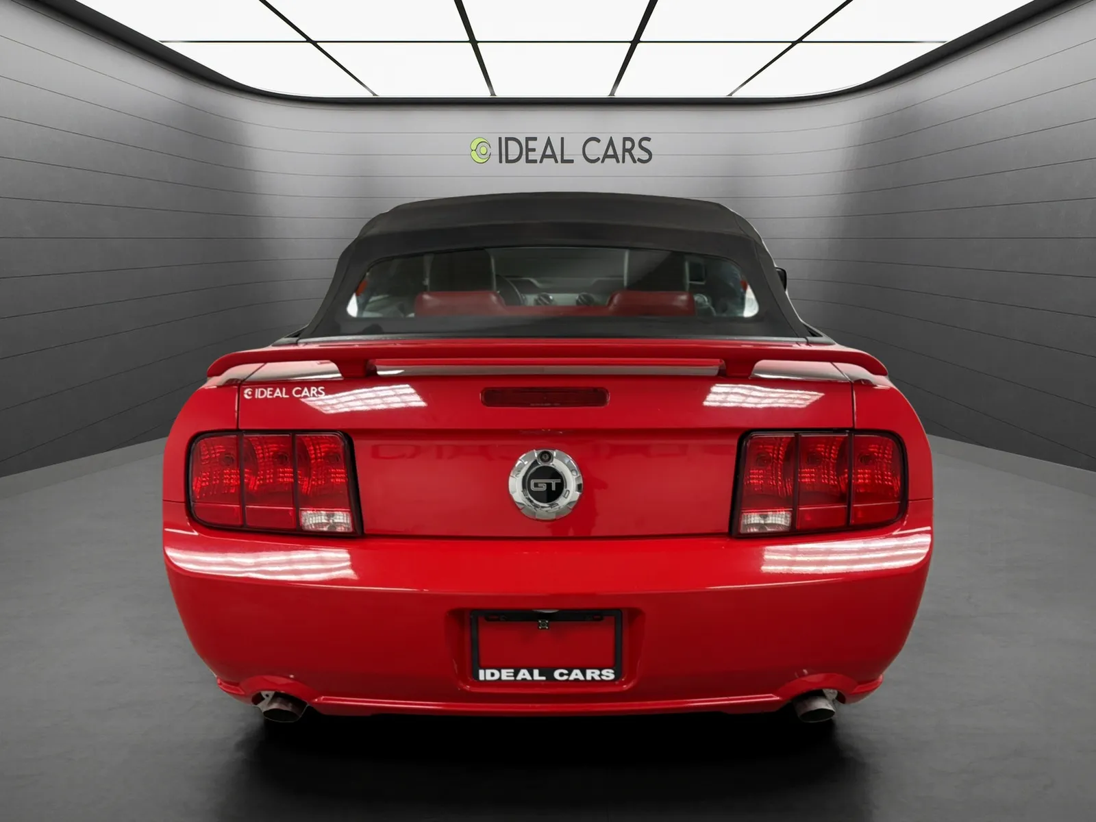 Ford Mustang photo 6