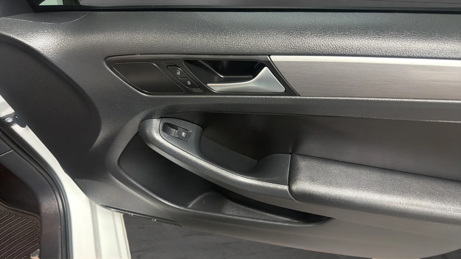 Volkswagen Jetta photo 19
