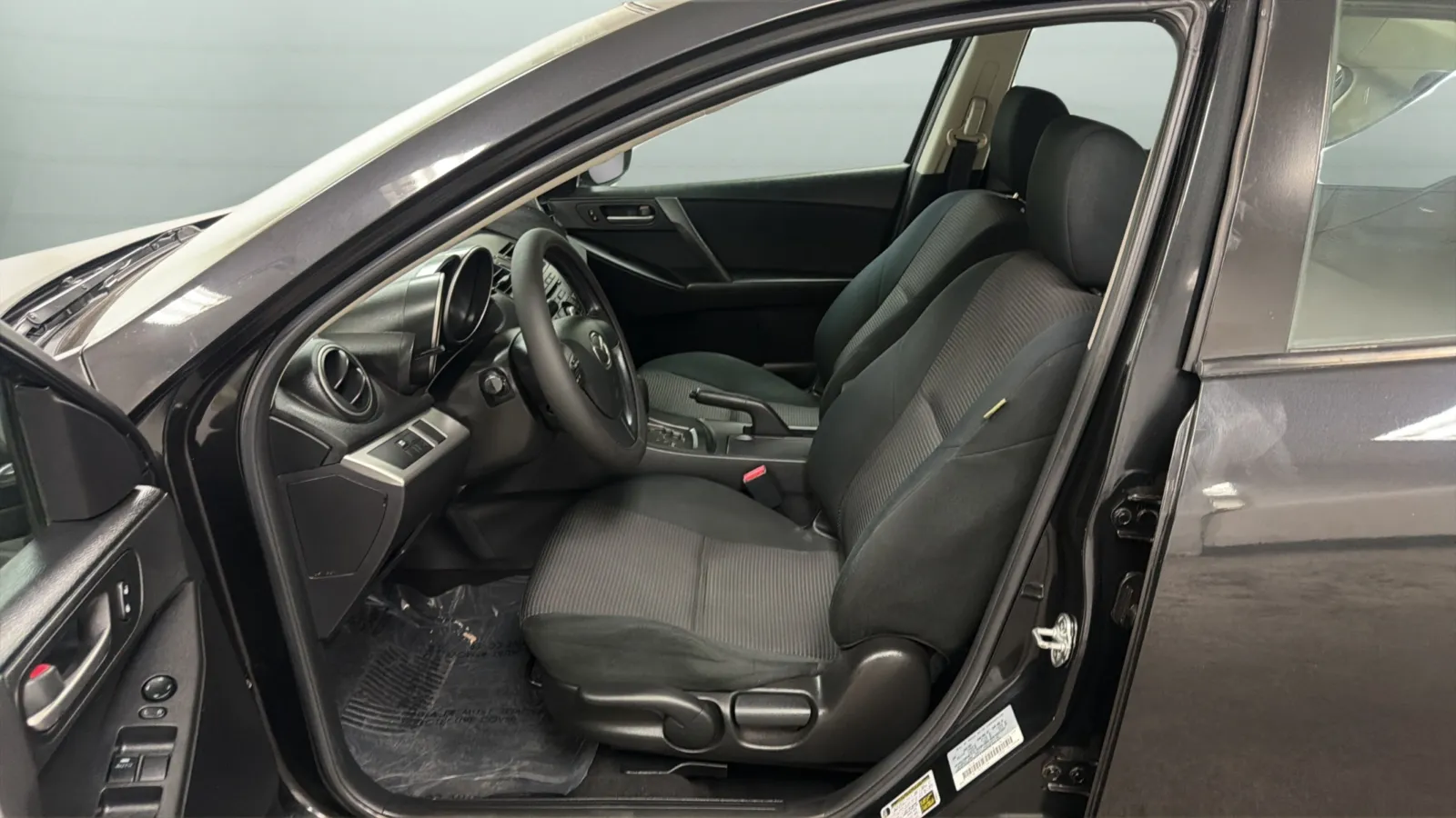 Mazda Mazda3 photo 19