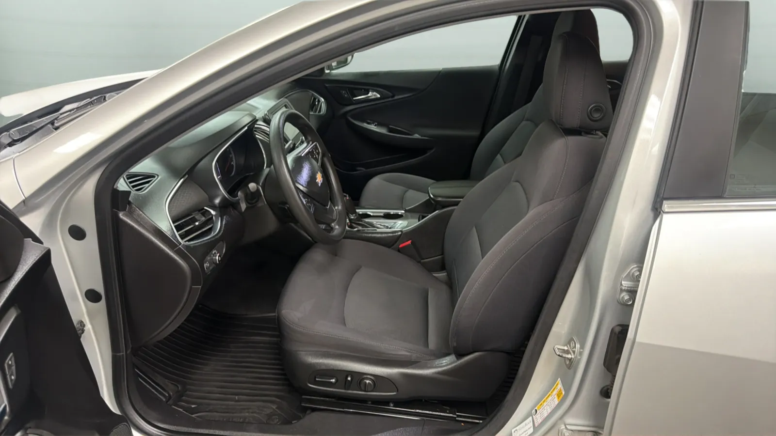 Chevrolet Malibu photo 21