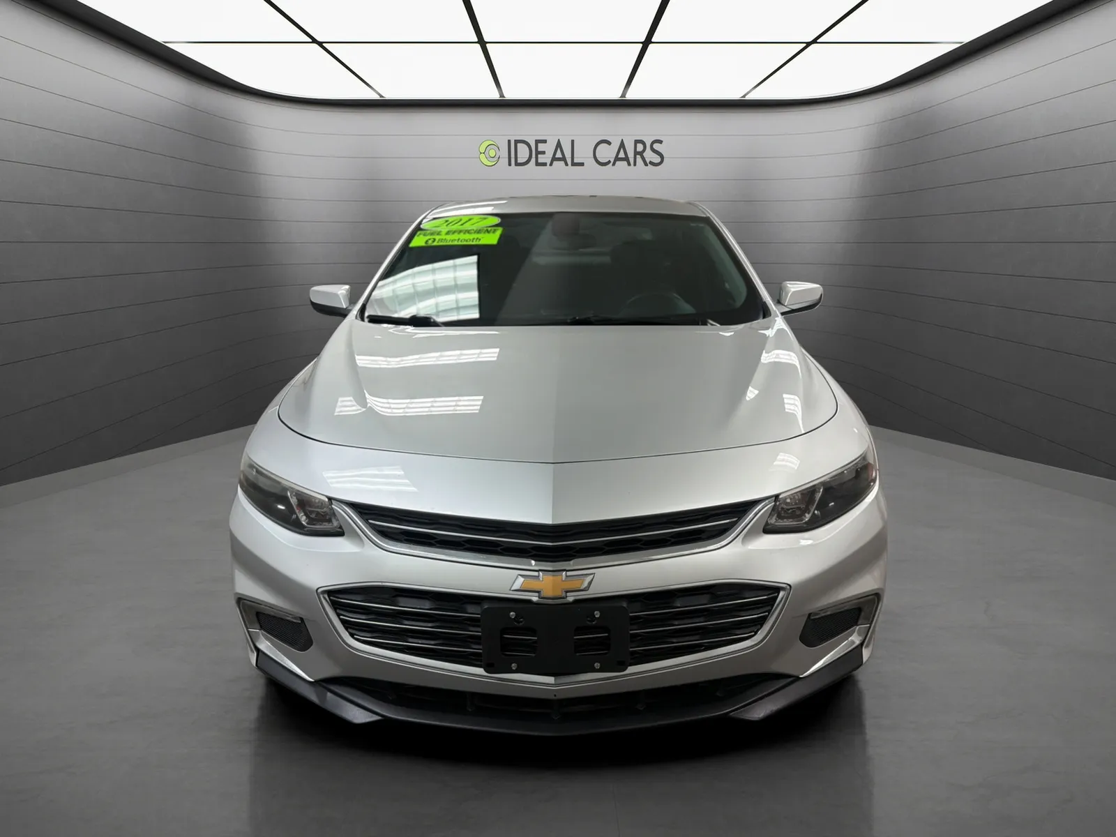 Chevrolet Malibu photo 2
