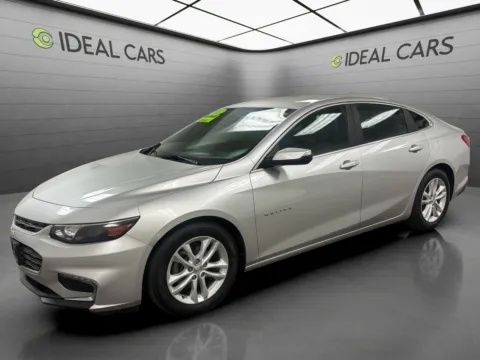 Silver 2017 Chevrolet Malibu LT for sale in Mesa, AZ