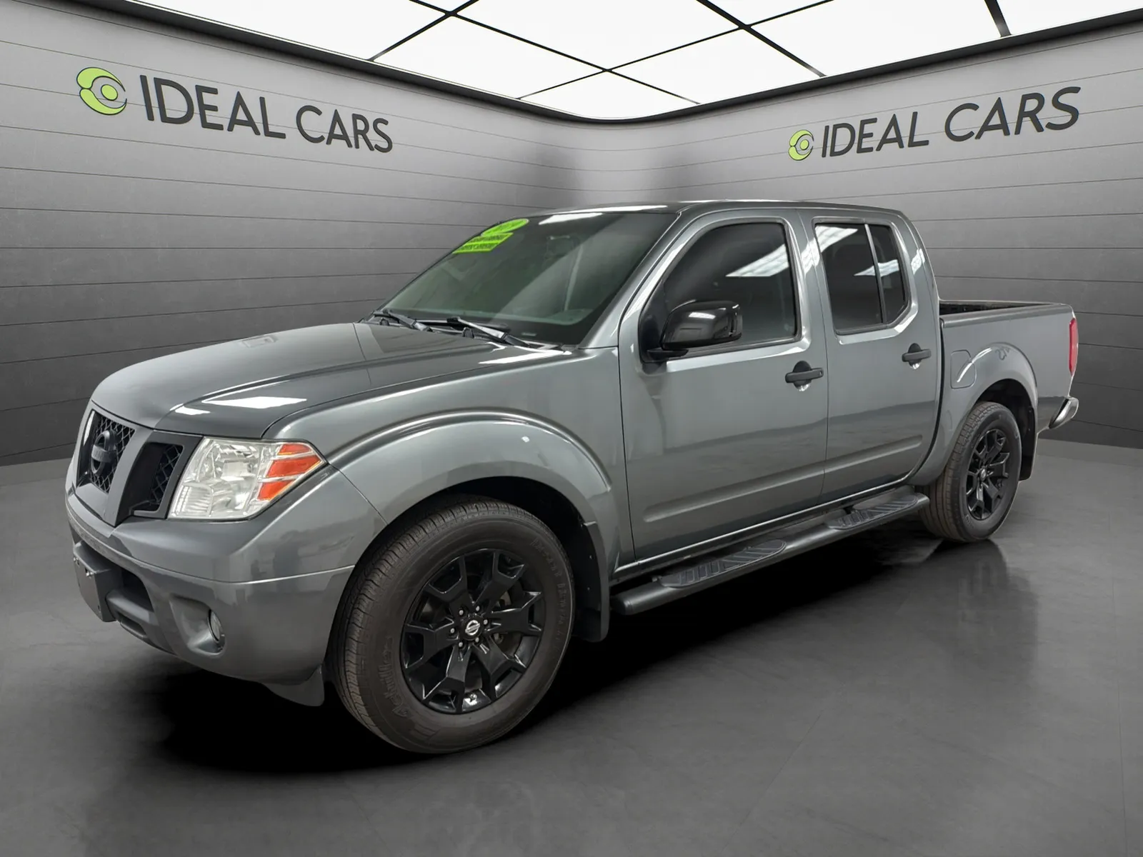 Gray 2019 Nissan Frontier SV for sale in Mesa, AZ