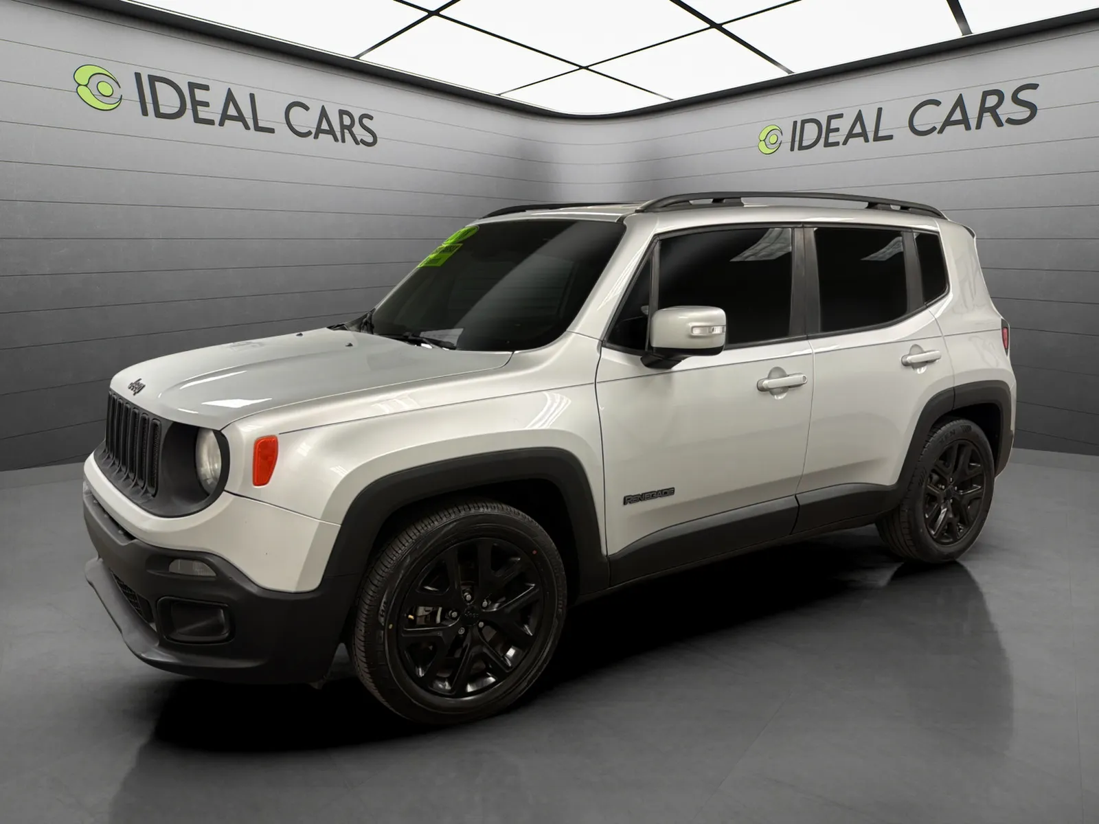 Silver 2018 Jeep Renegade Altitude for sale in Mesa, AZ