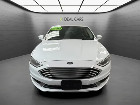 Photos of 2018 Ford Fusion SE for sale in Mesa, AZ at Ideal Cars - East Mesa (Hill)