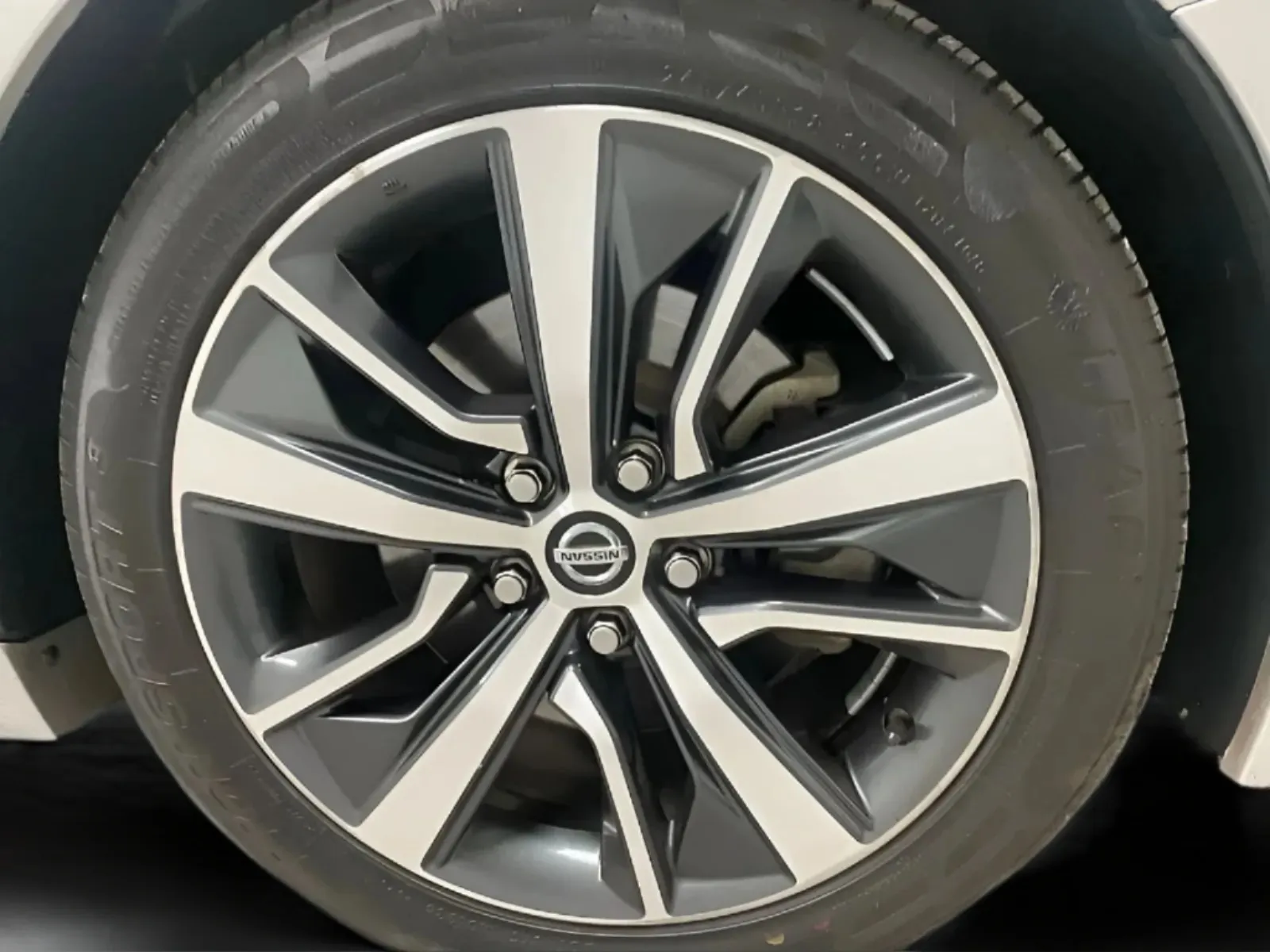 2020 Nissan Maxima SL - Photo 26