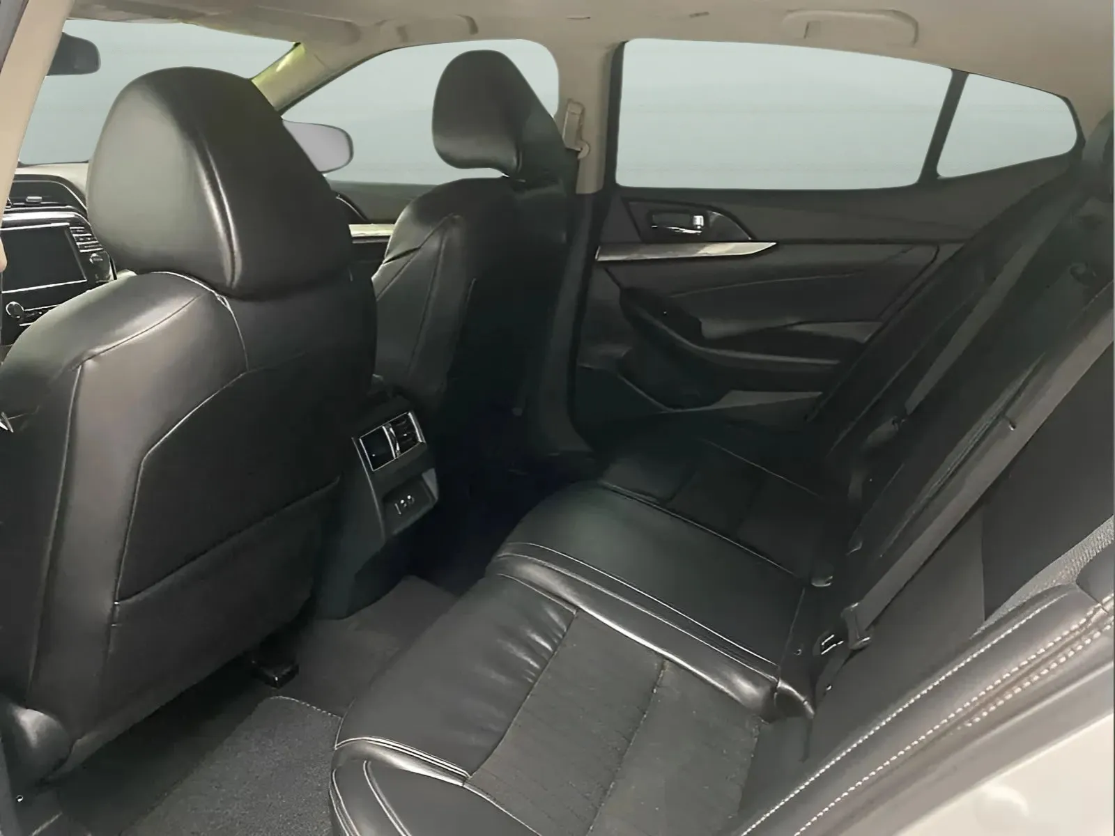 2020 Nissan Maxima SL - Photo 11