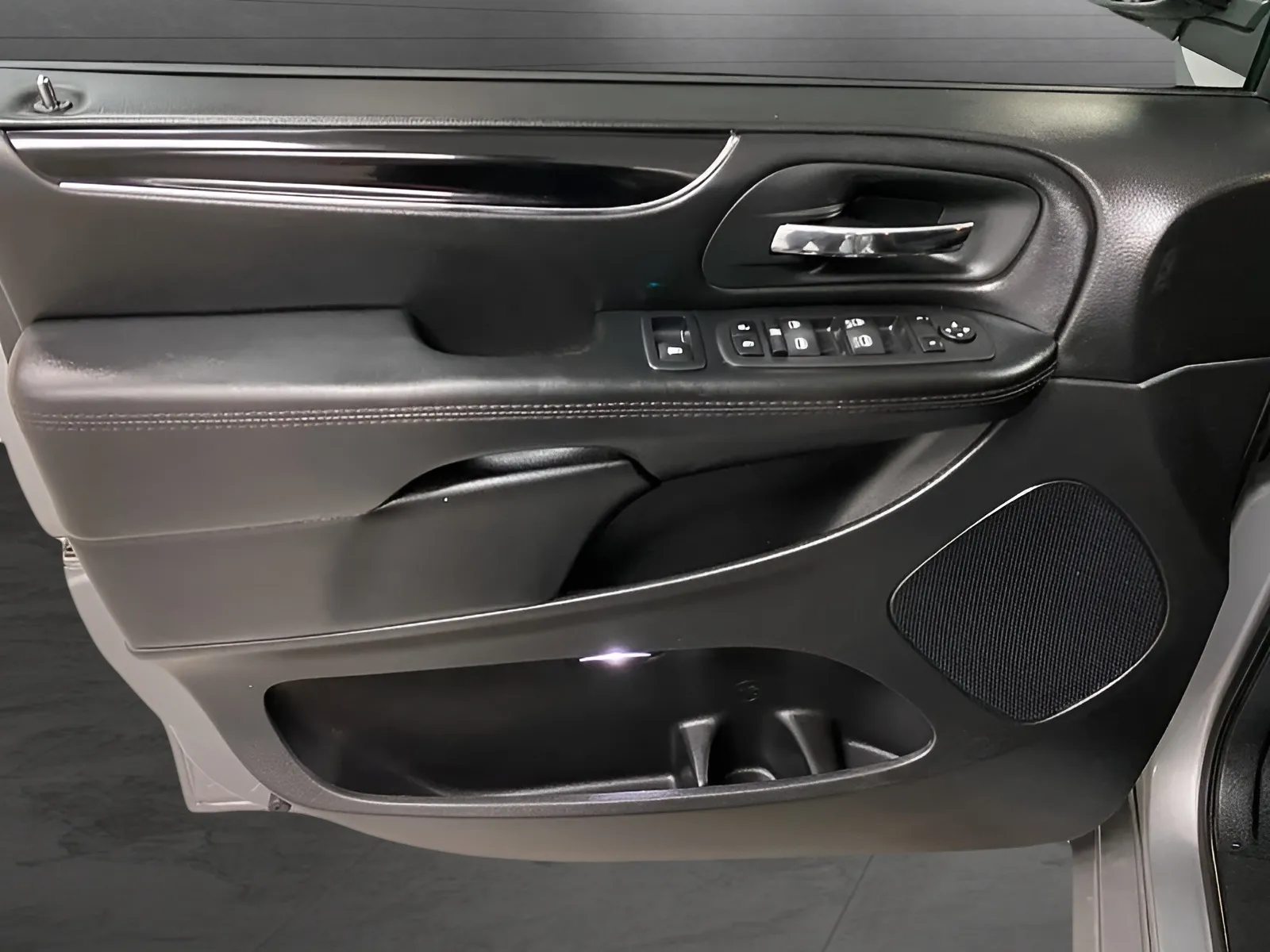 2020 Dodge Grand Caravan SE Plus - Photo 9