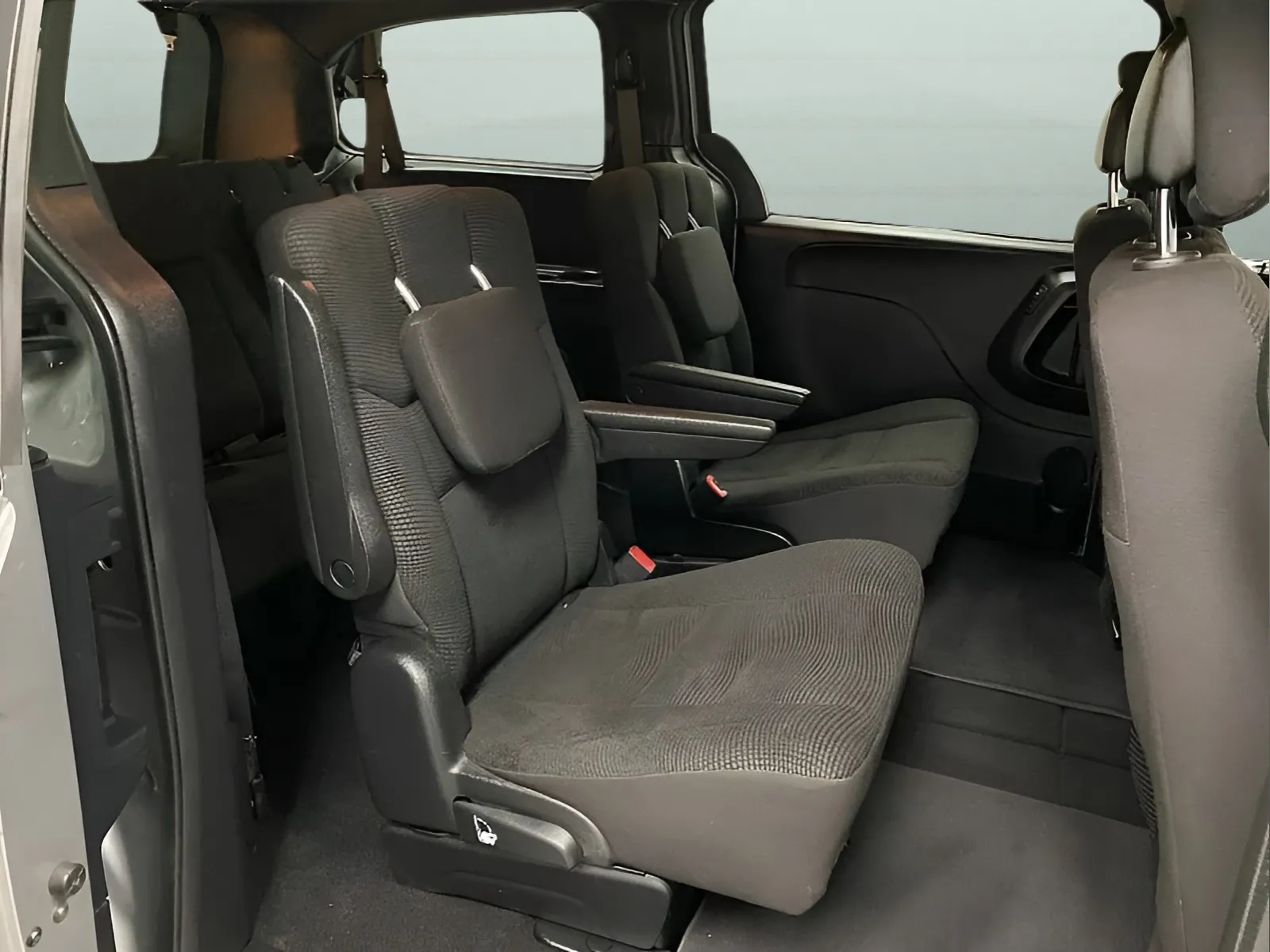 2020 Dodge Grand Caravan SE Plus - Photo 13