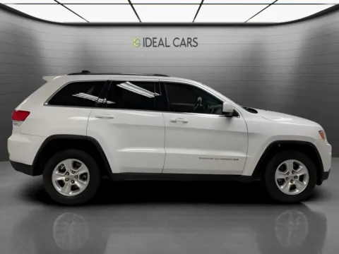More photos of 2016 Jeep Grand Cherokee Laredo at Ideal Cars - Apache Junction, AZ