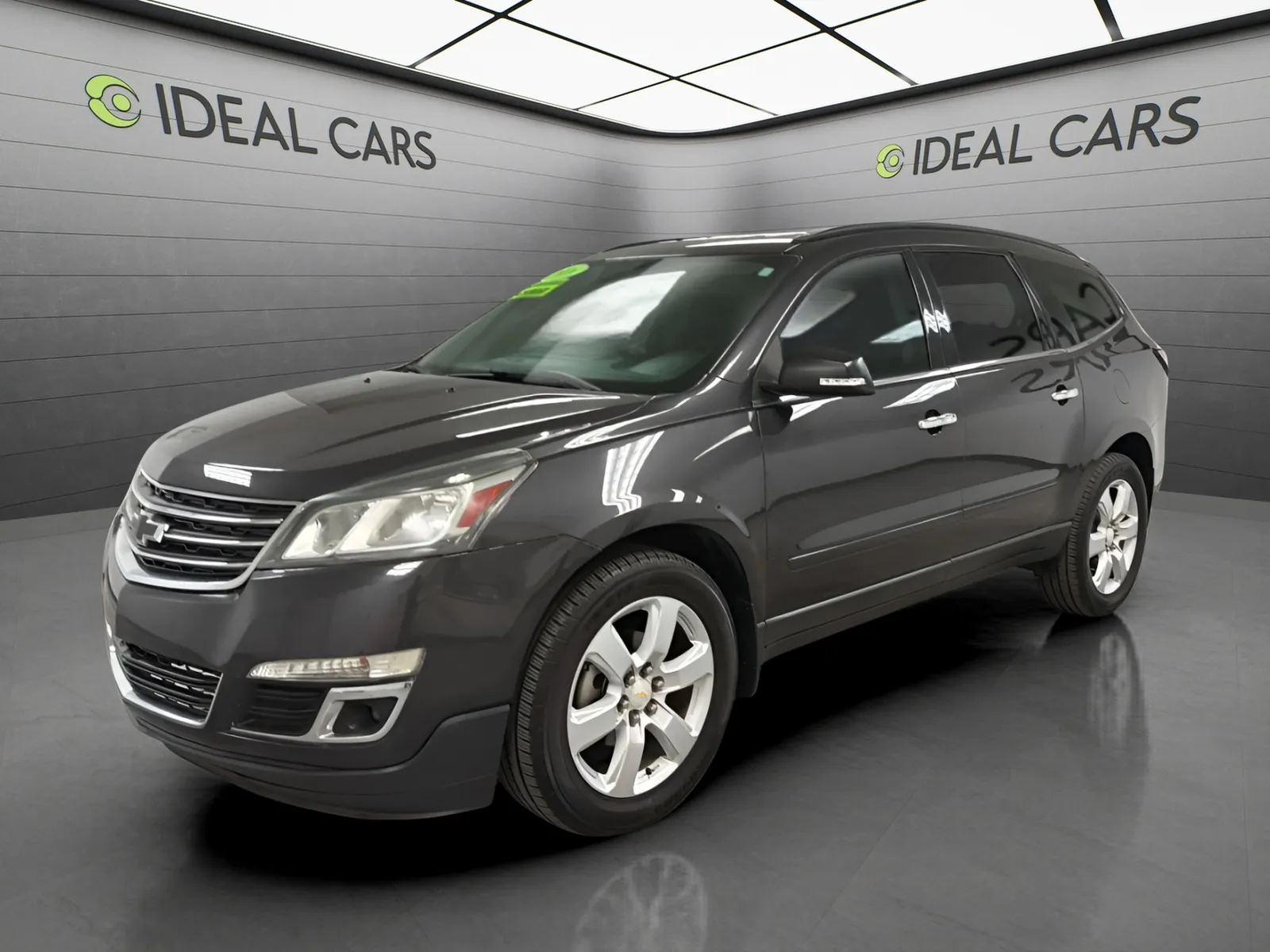 Gray 2016 Chevrolet Traverse LT for sale in Apache Junction, AZ