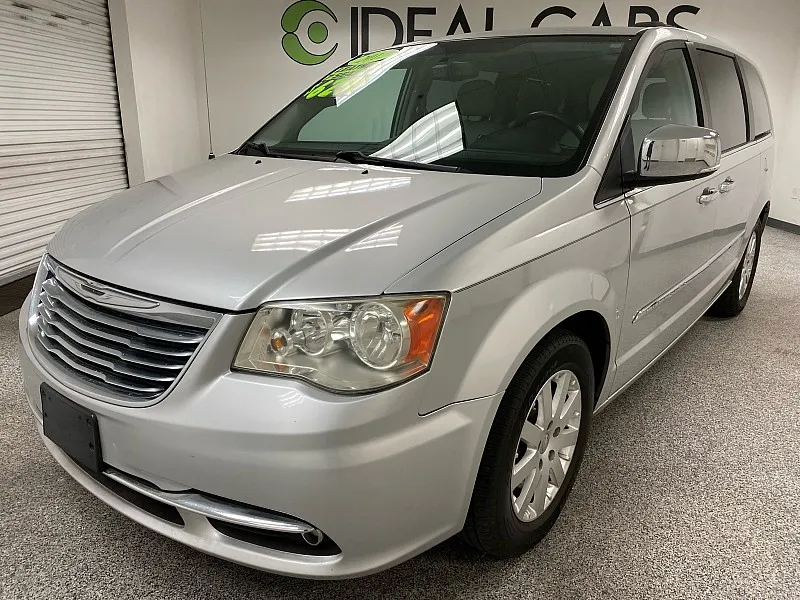 2012 Chrysler Town & Country Touring-L for sale in Apache Junction, AZ