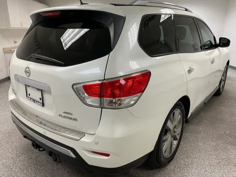 More photos of 2015 Nissan Pathfinder Platinum at Ideal Cars - Apache Junction, AZ