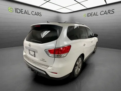 More photos of 2015 Nissan Pathfinder Platinum at Ideal Cars - Apache Junction, AZ