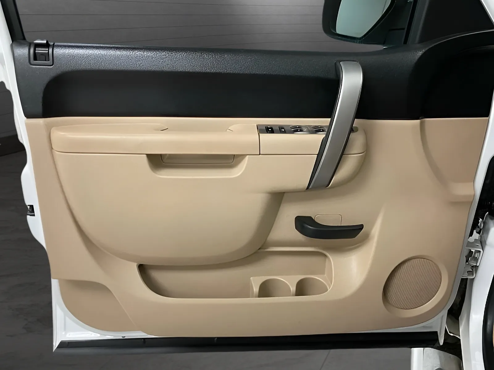 2011 Chevrolet Silverado 1500 LT - Photo 9
