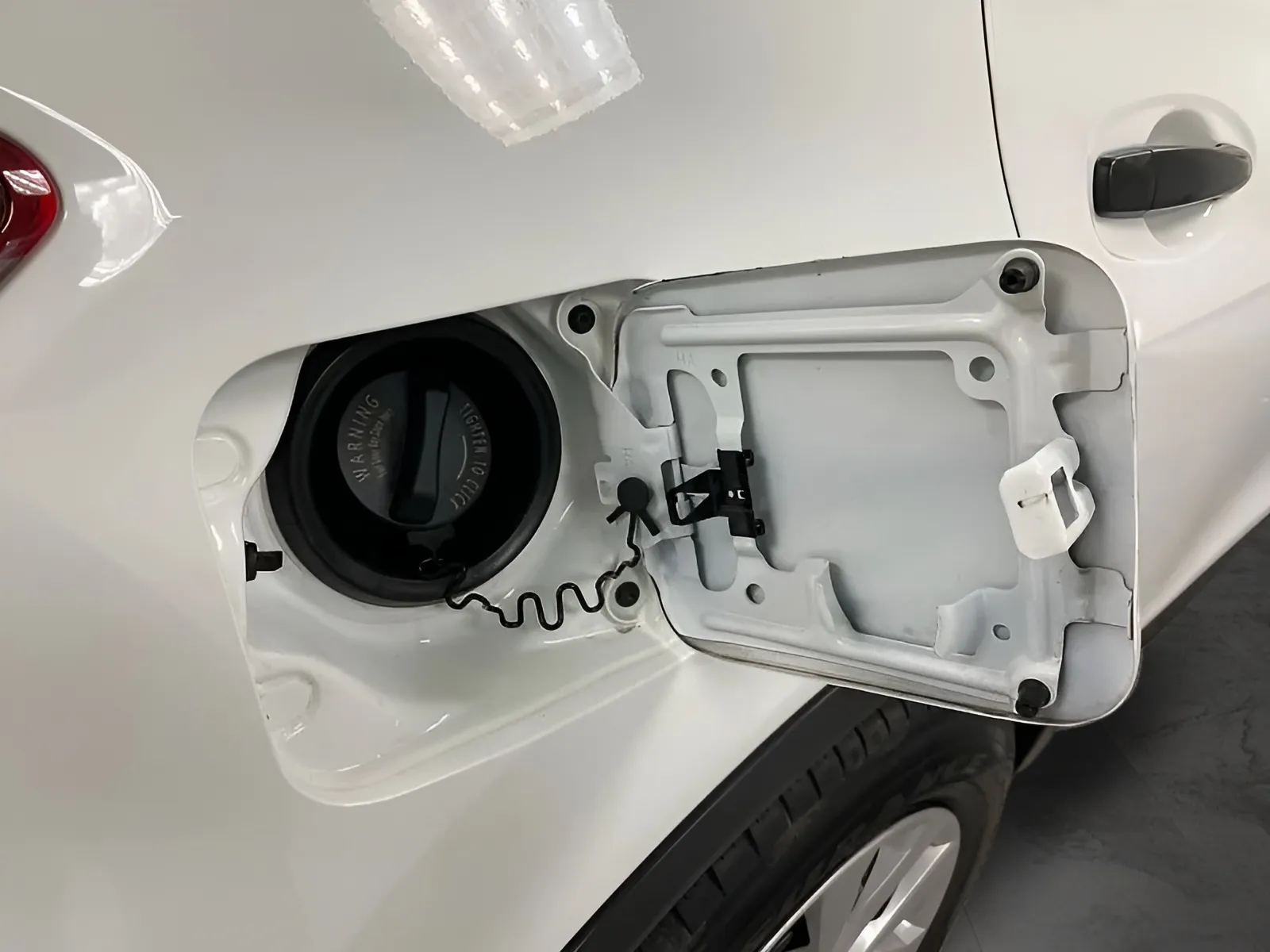 2017 Nissan Rogue S - Photo 29