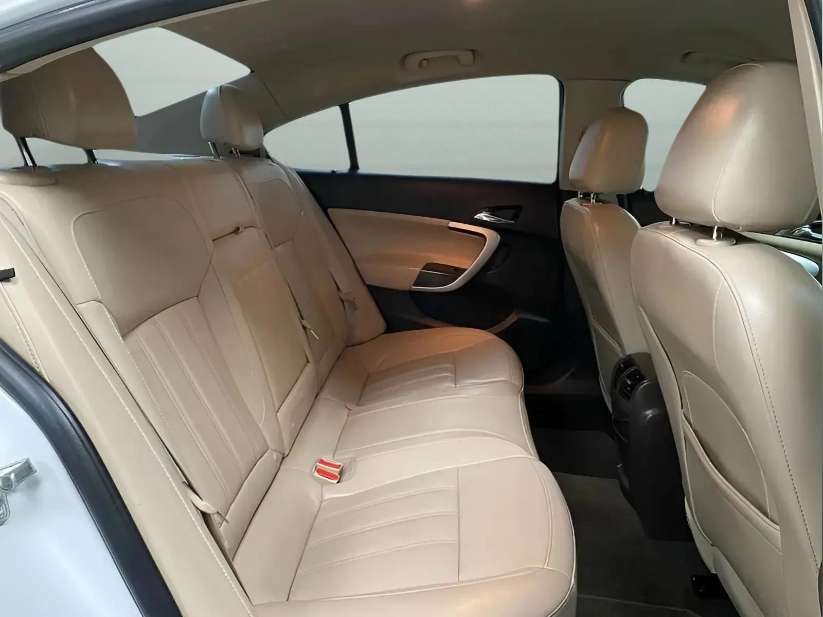 2016 Buick Regal Base - Photo 14
