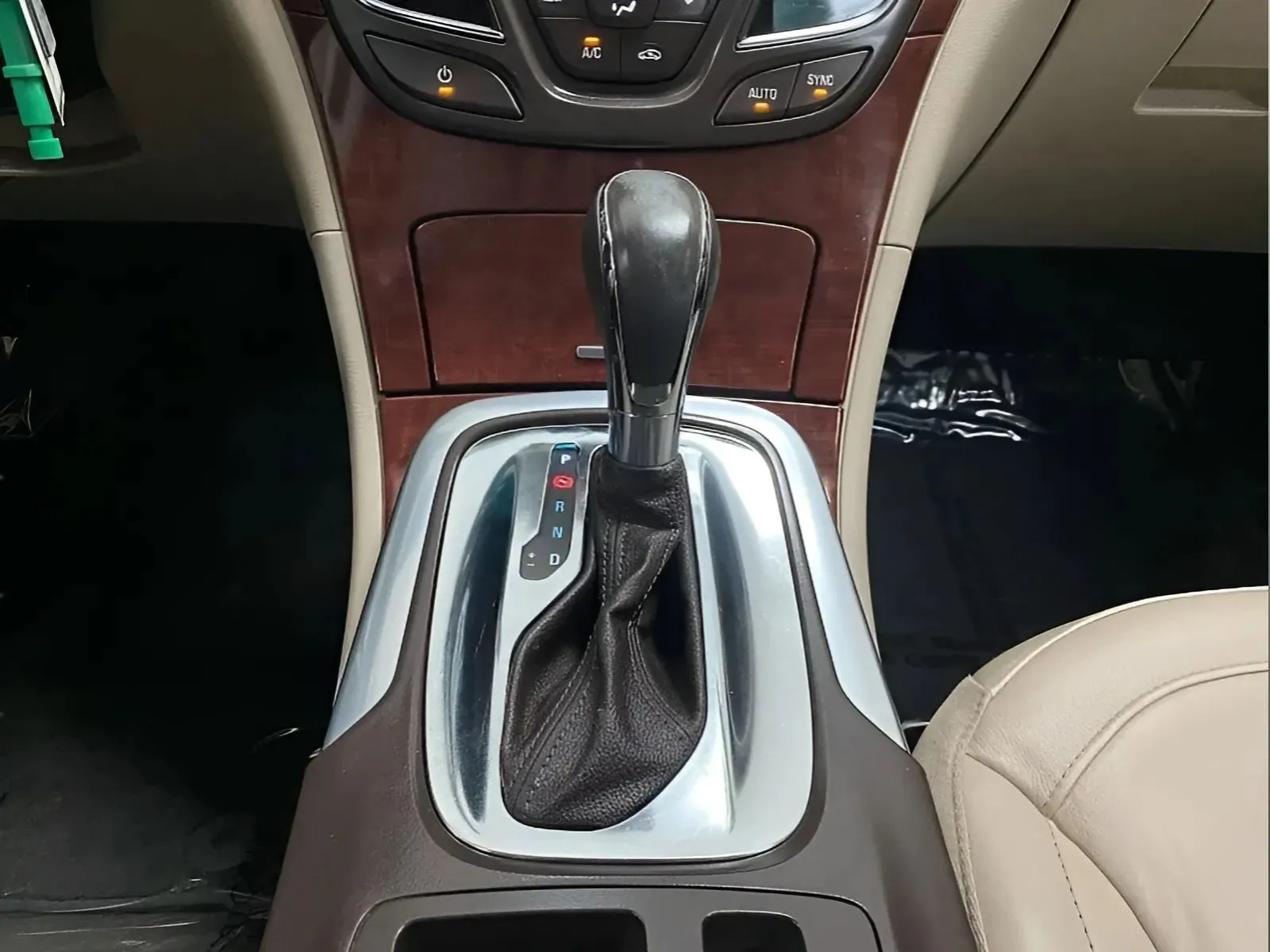2016 Buick Regal Base - Photo 22
