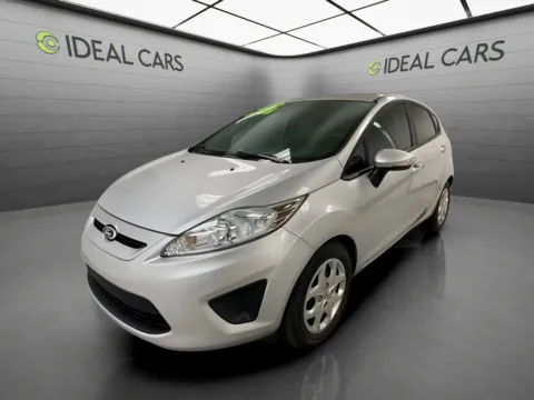 Silver 2013 Ford Fiesta SE for sale in Apache Junction, AZ
