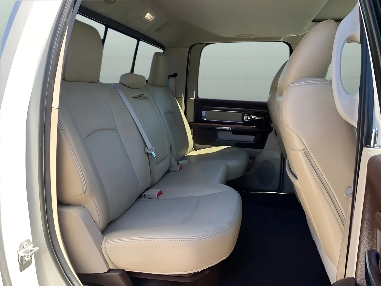 2016 RAM Ram 1500 Pickup Laramie - Photo 13