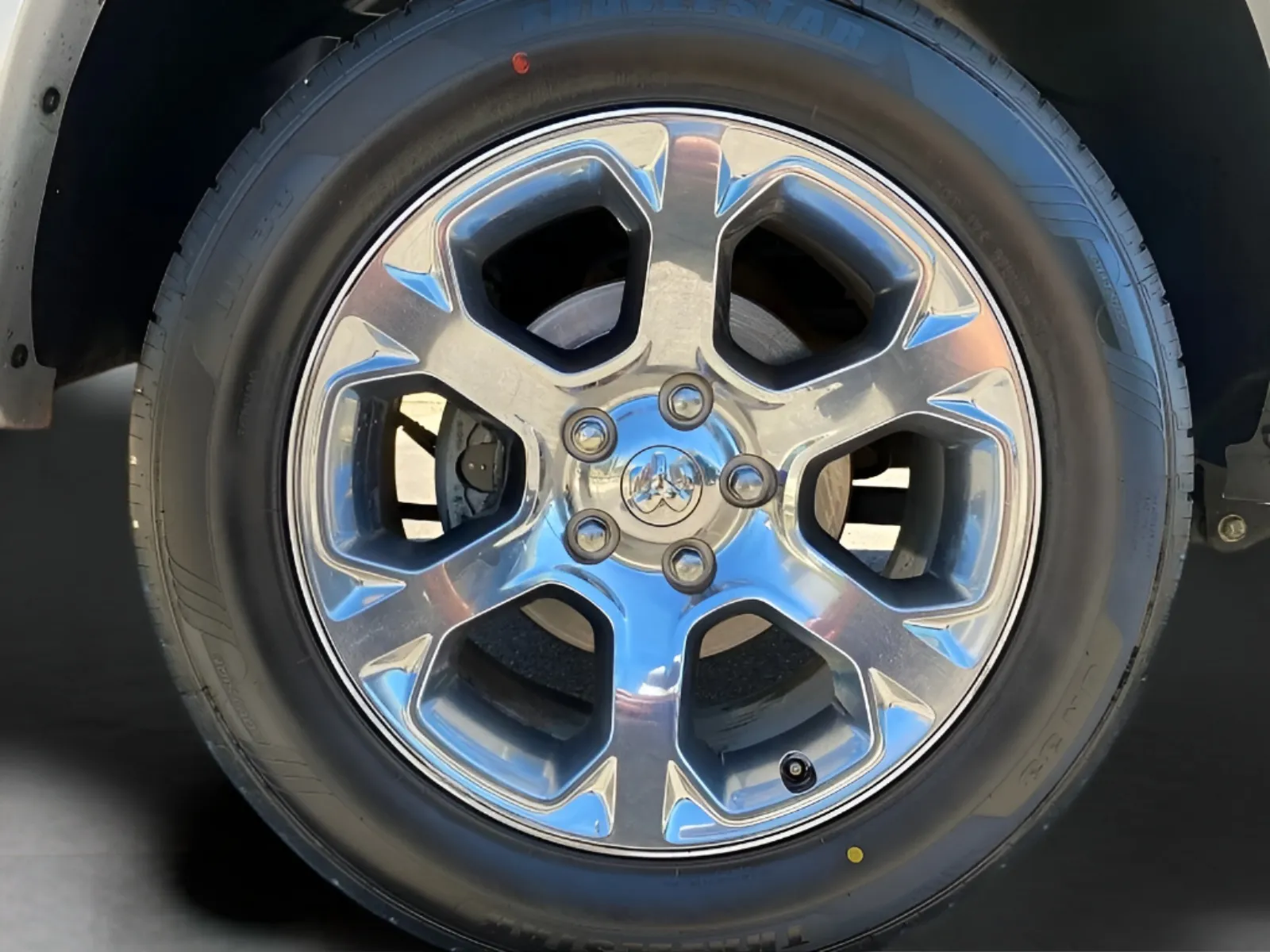 2016 RAM Ram 1500 Pickup Laramie - Photo 27