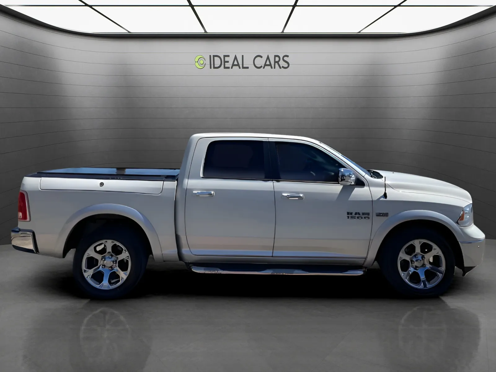 2016 RAM Ram 1500 Pickup Laramie - Photo 4