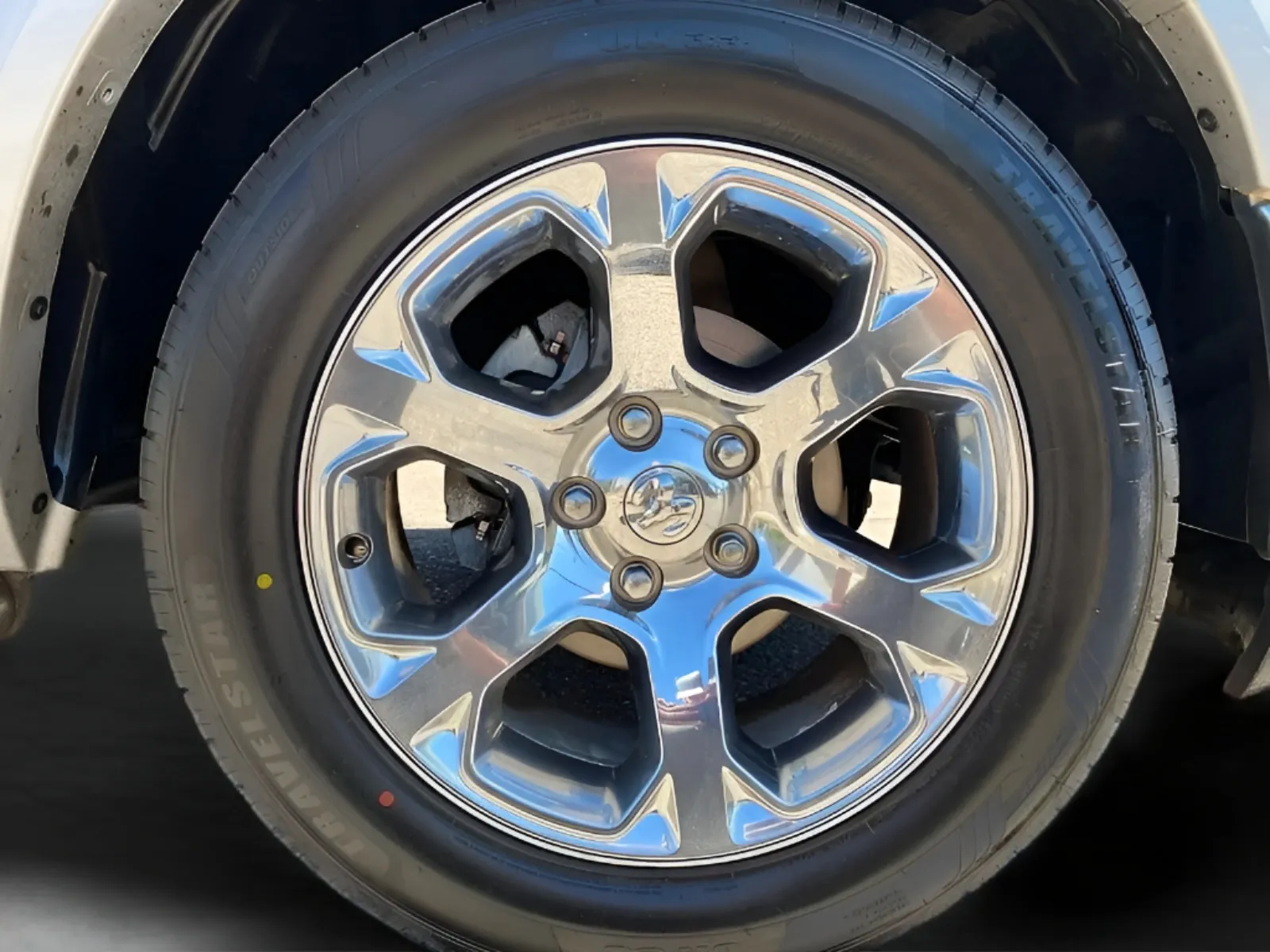 2016 RAM Ram 1500 Pickup Laramie - Photo 28