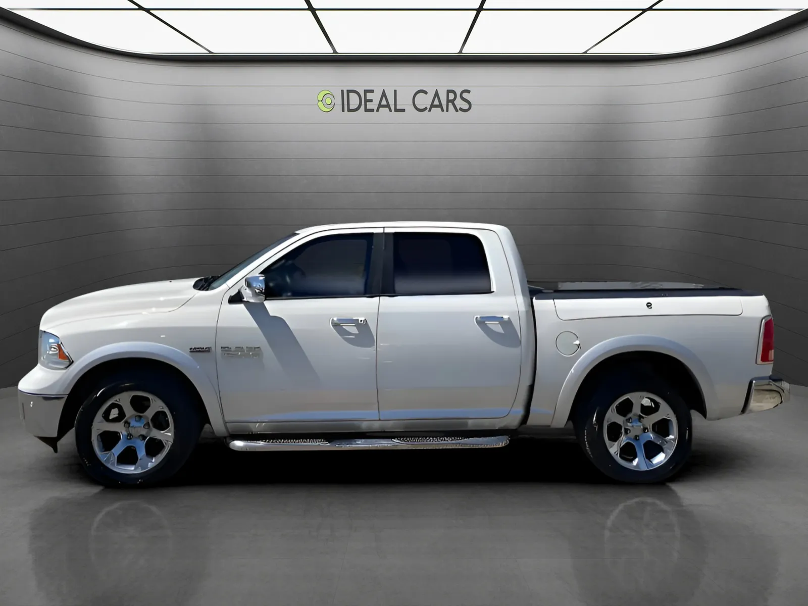 2016 RAM Ram 1500 Pickup Laramie - Photo 8